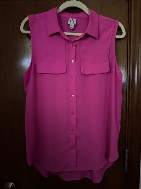 Worthington Sleeveless Button-Down Blouse in Fuchsia Pink